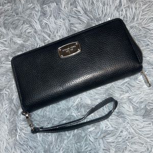 Michael Kors wristlet wallet